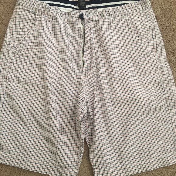 Men’s Shorts - Picture 1 of 1